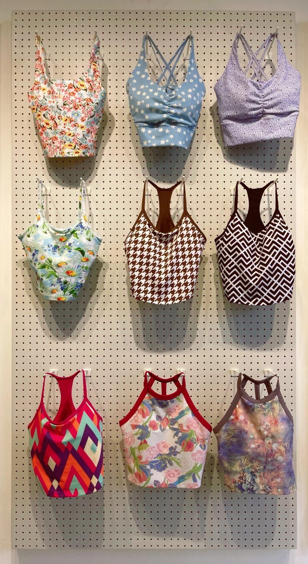 SOS~这瑜伽服我受不了了，穿上被问八百次