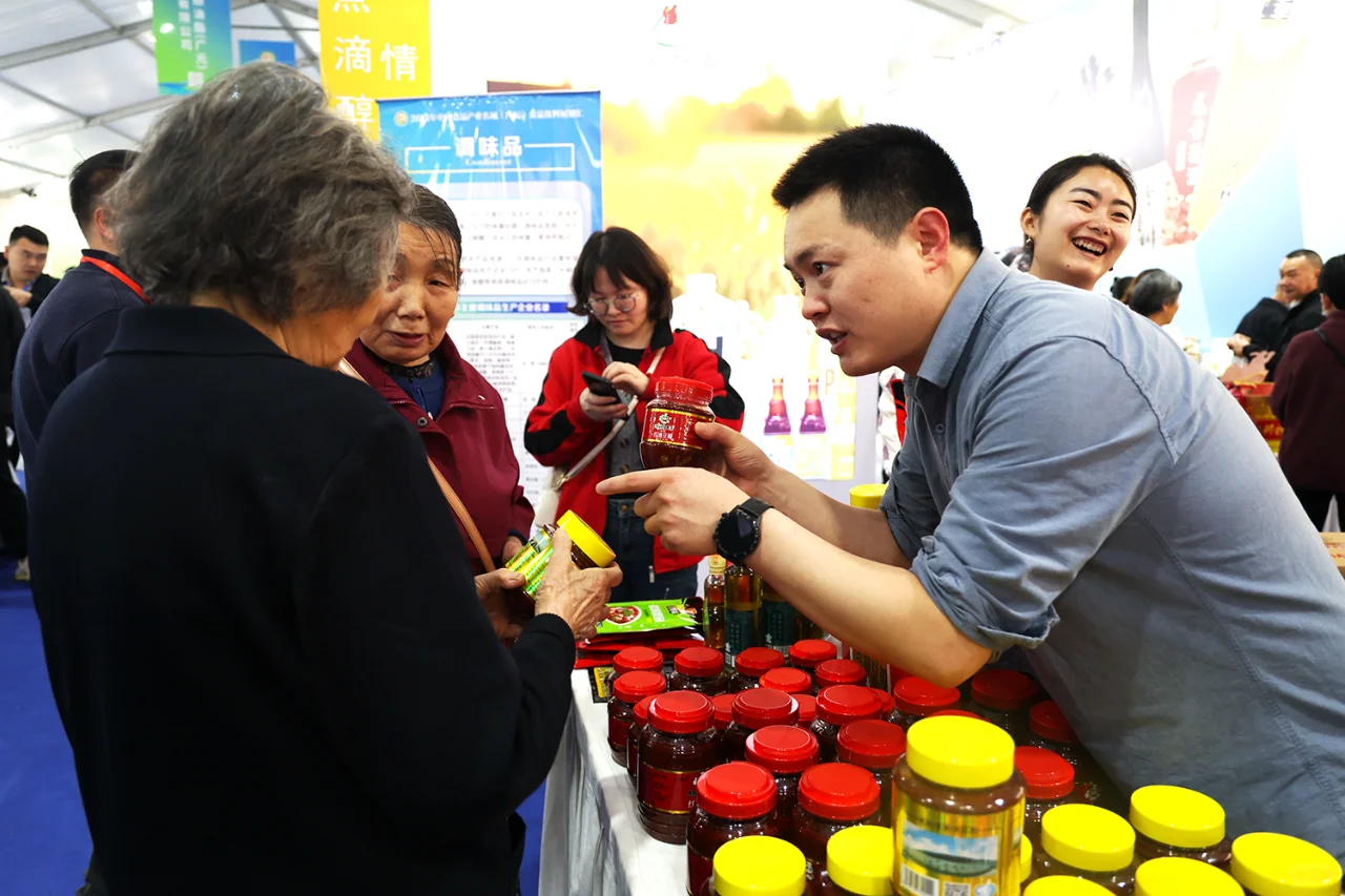 尽享“舌尖上的狂欢”，一起寻味广元