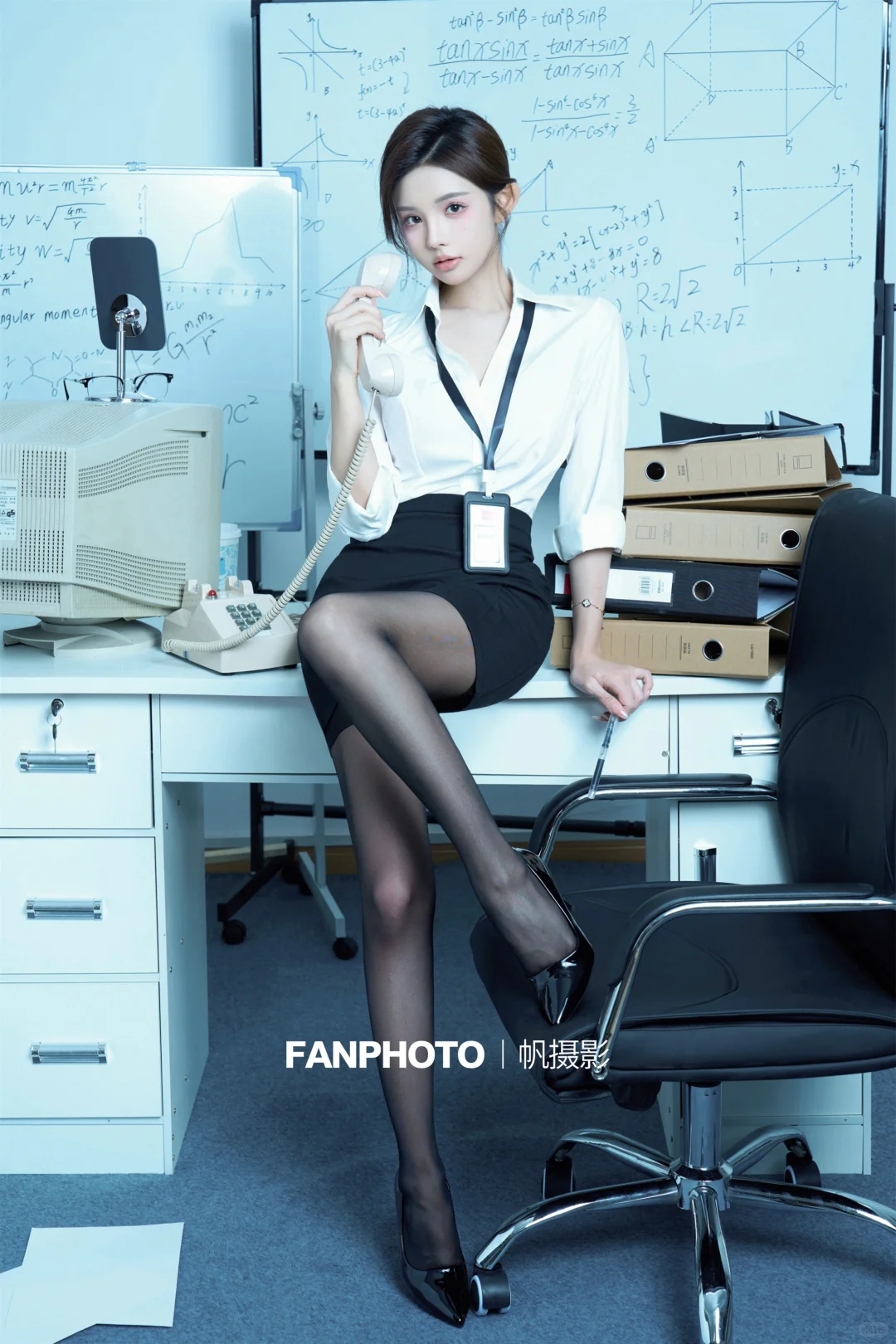 高秘，办公室海妖风写真?｜性感御姐?