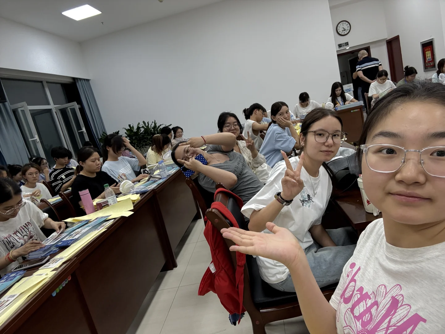 亚欧商品贸易博览会志愿者日常