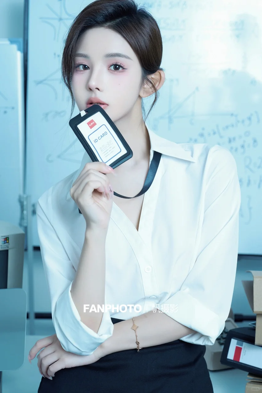 高秘，办公室海妖风写真?｜性感御姐?