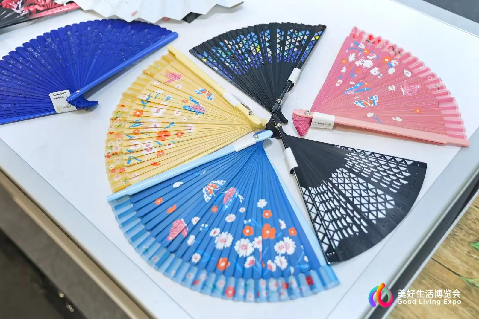 现在！立刻！马上！冲向北京展览馆！