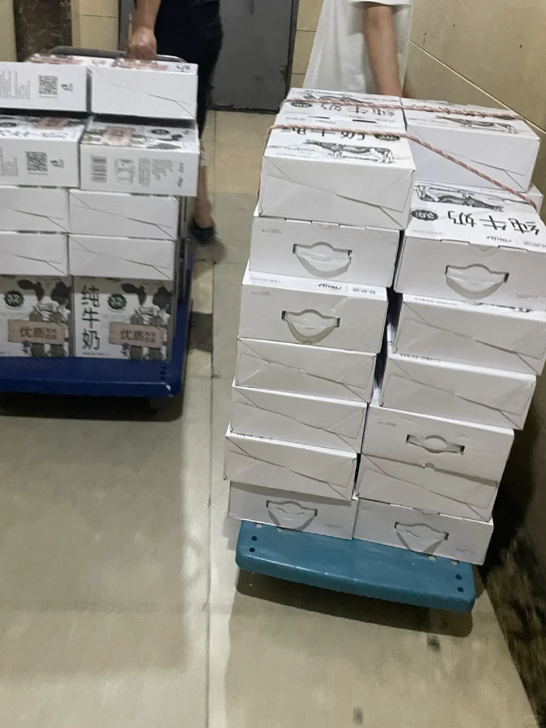 社区团购纯牛奶，团队人的live 和life?