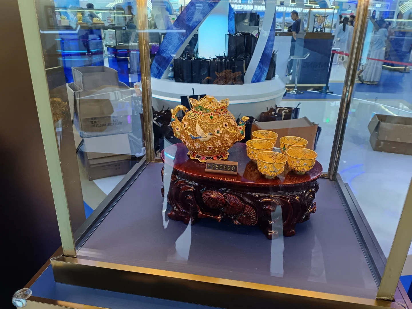 亚欧博览会样版师