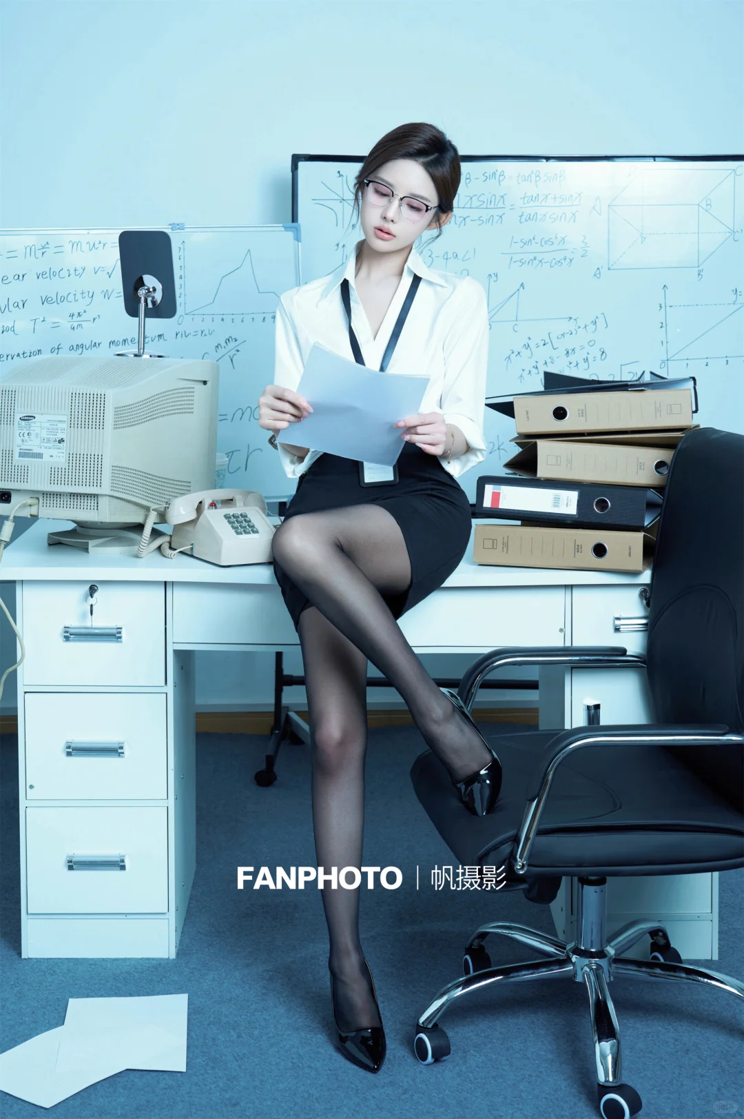 高秘，办公室海妖风写真?｜性感御姐?