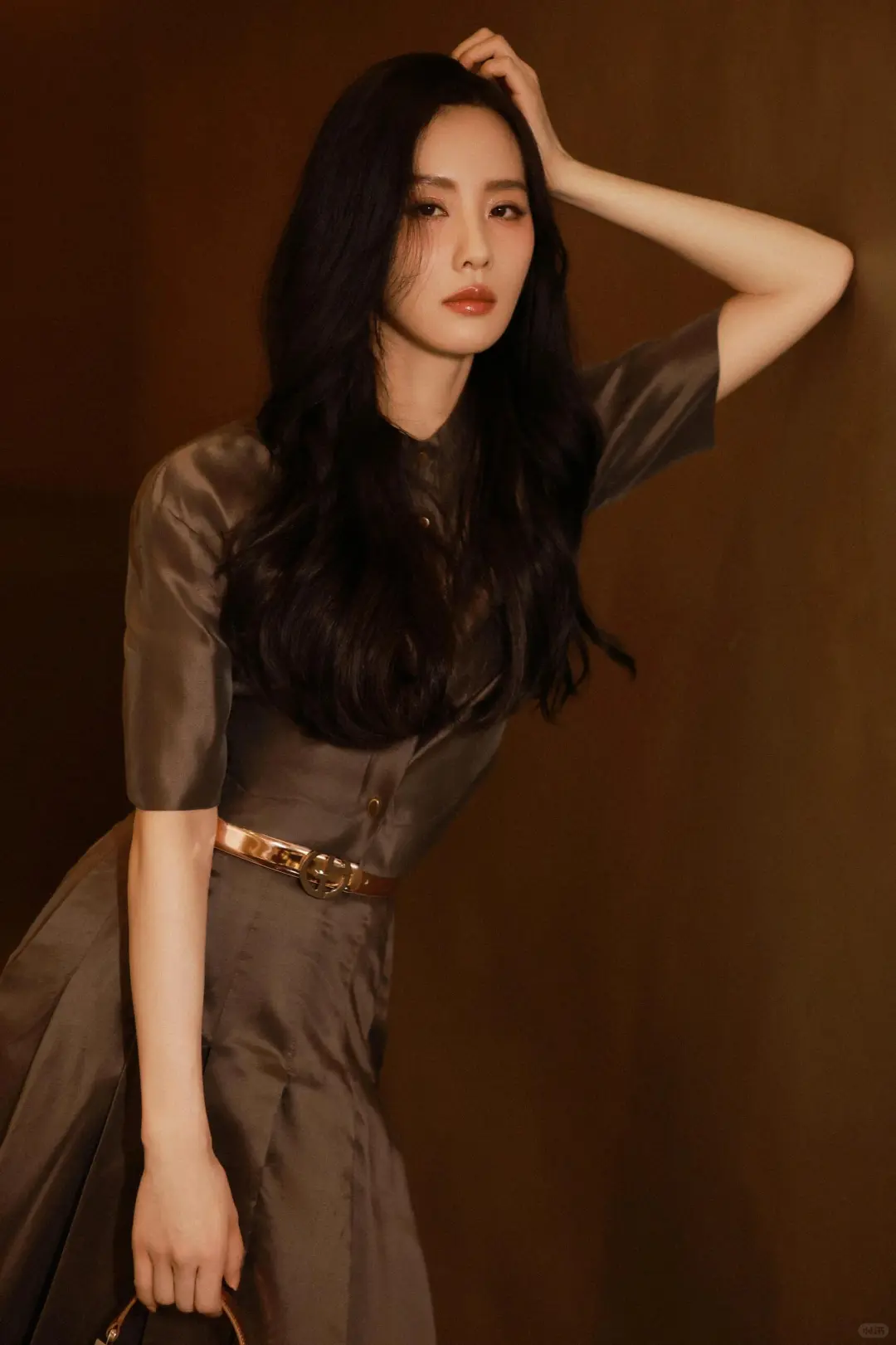 刘诗诗的“微醺妆”时尚大片，眼神迷离模样一