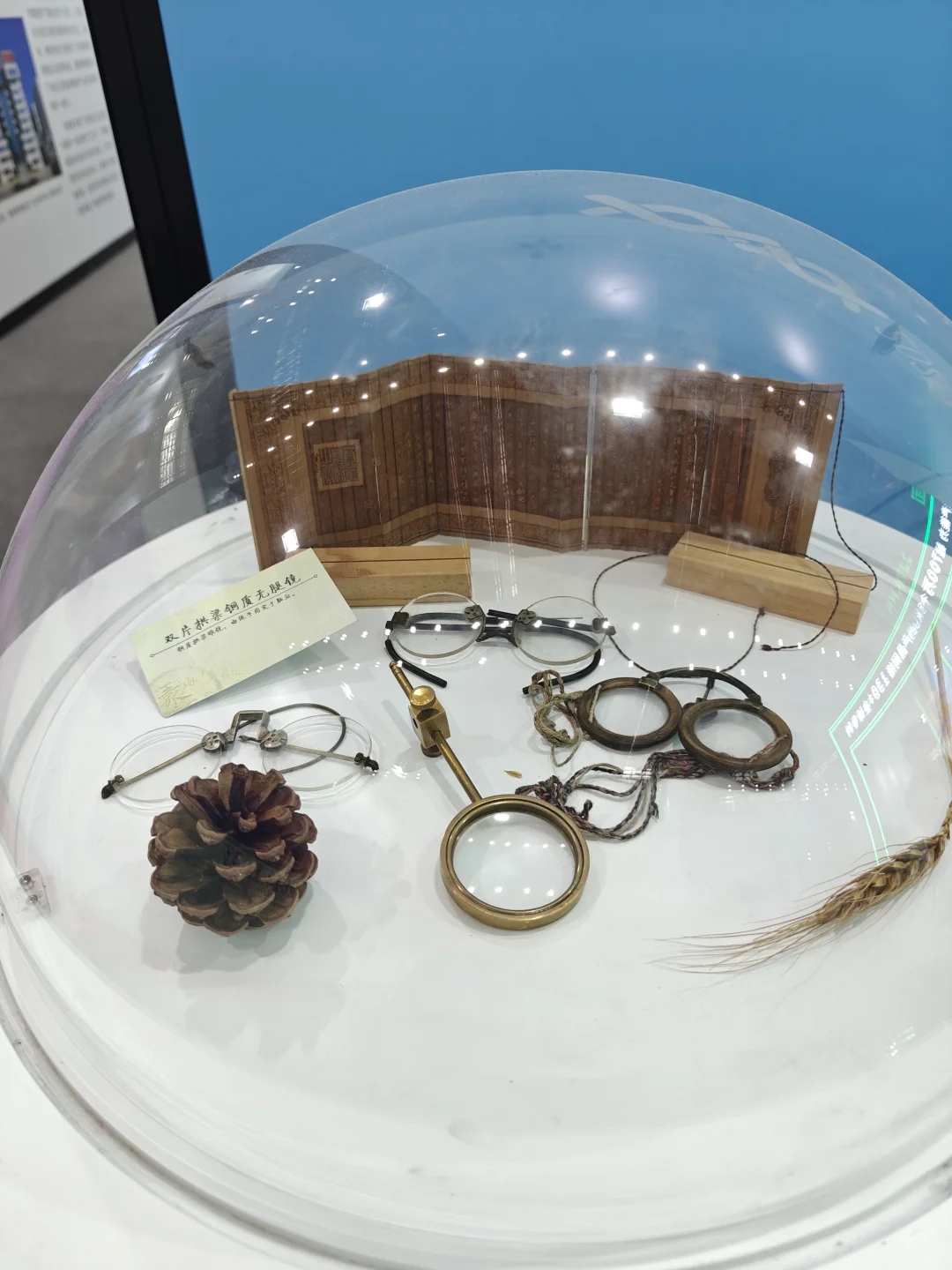 逛逛深圳眼镜博览会，这次东西真不多。