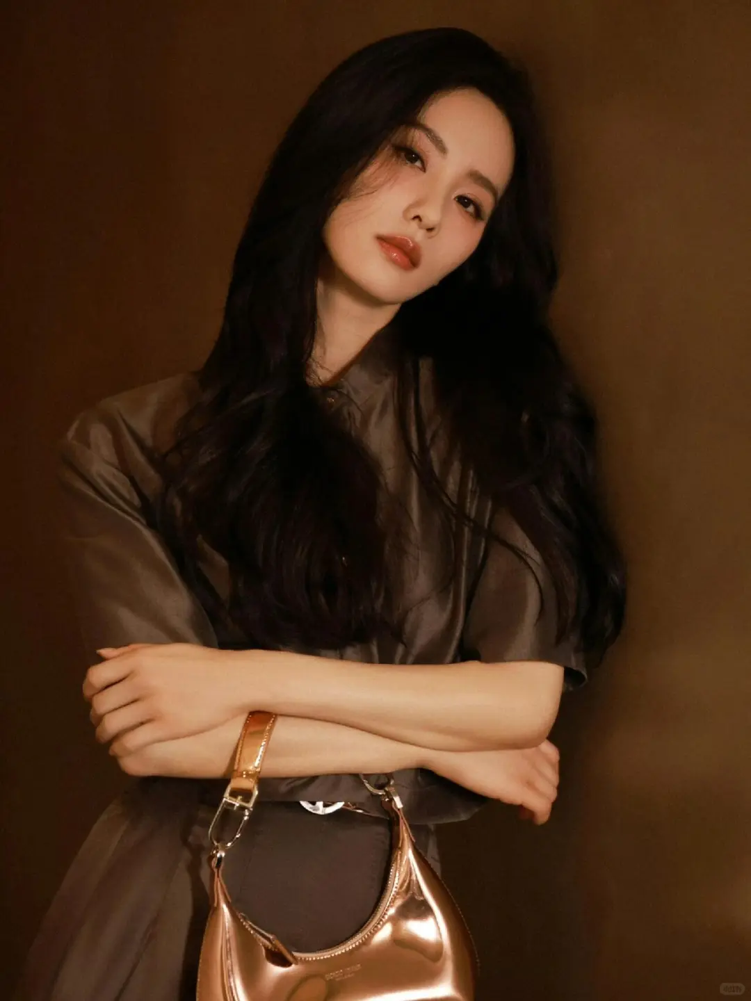 刘诗诗的“微醺妆”时尚大片，眼神迷离模样一