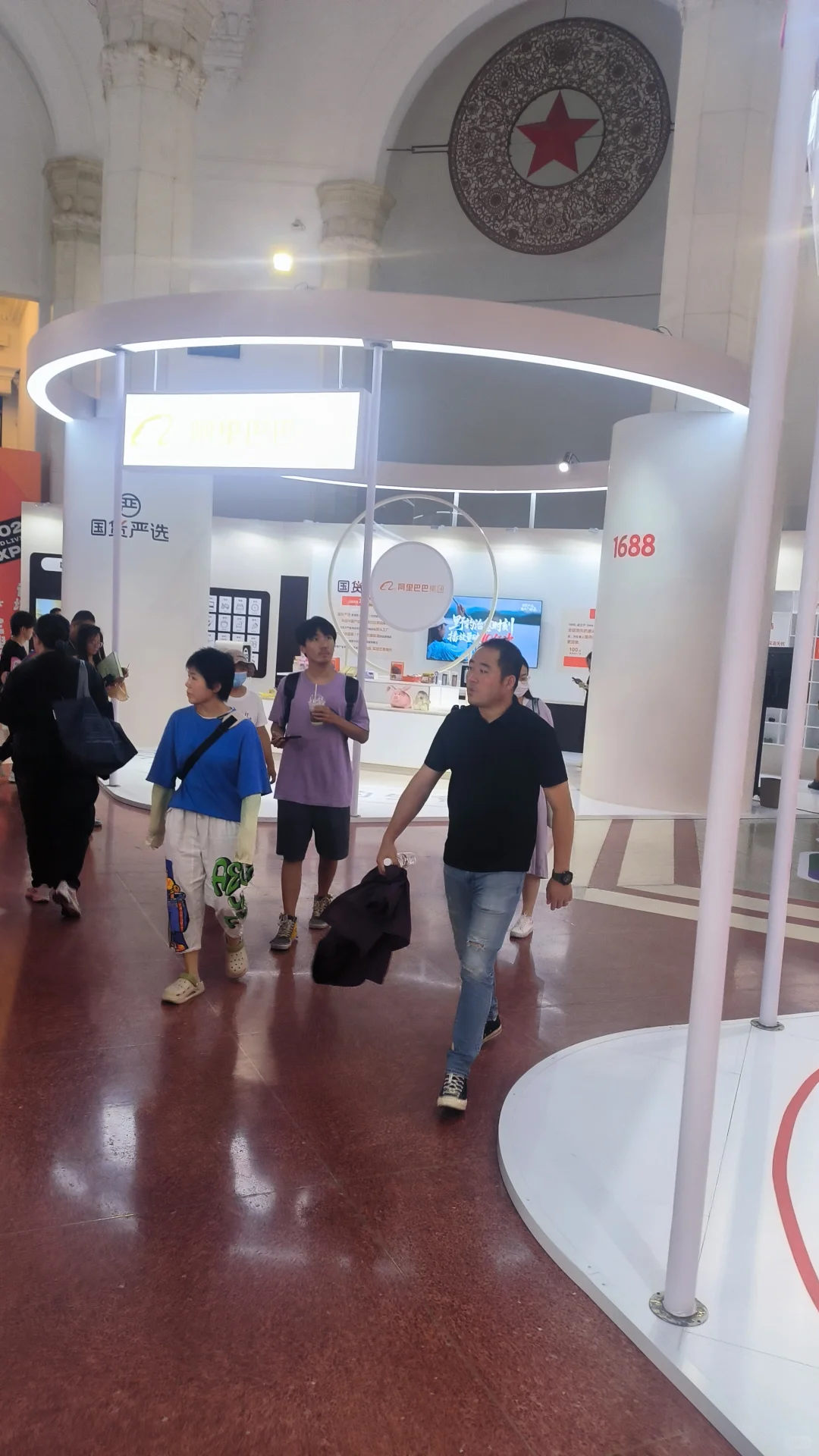 美好生活博览会太好玩了。