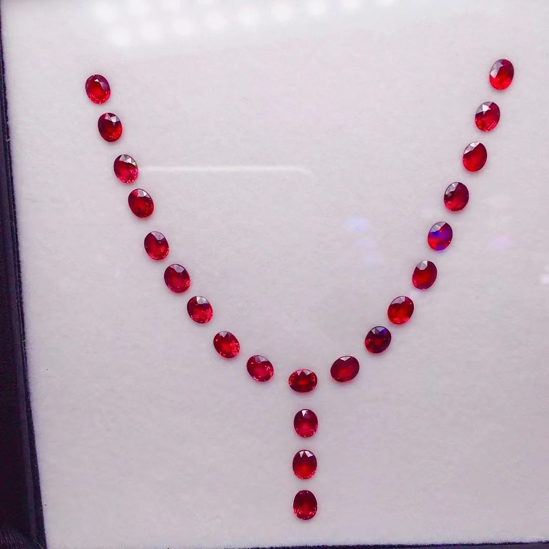 红宝石套链配石，你的时尚新宠！