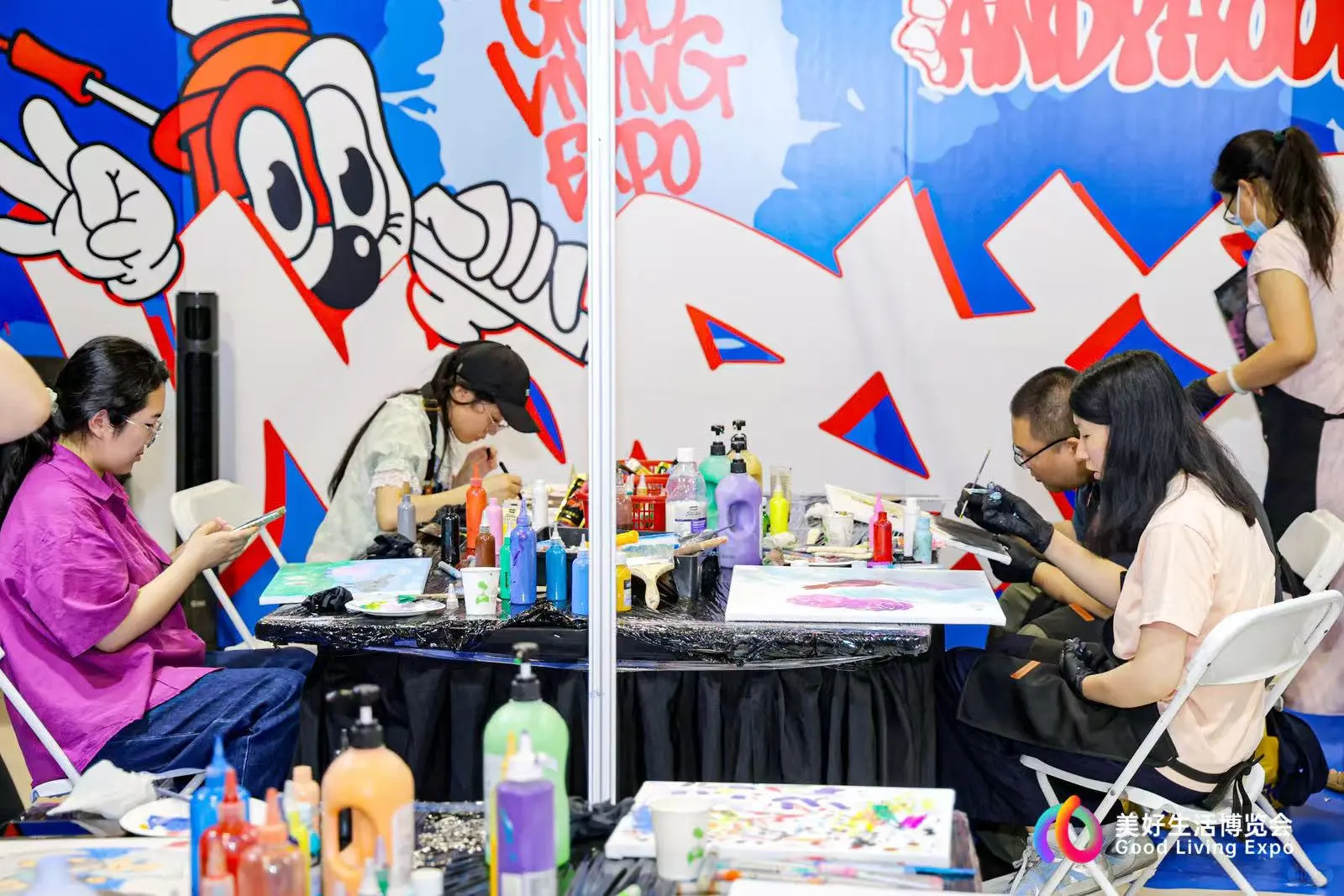 现在！立刻！马上！冲向北京展览馆！