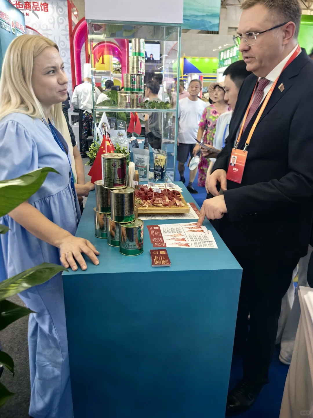 新疆商博会上的国际范儿