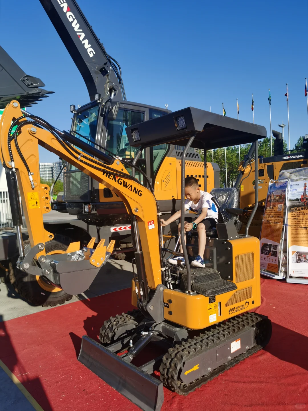 带娃逛2025新疆亚欧博览会，太值了！