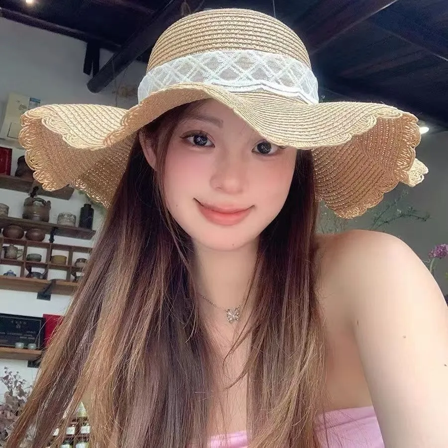 海边必备?防晒草帽?