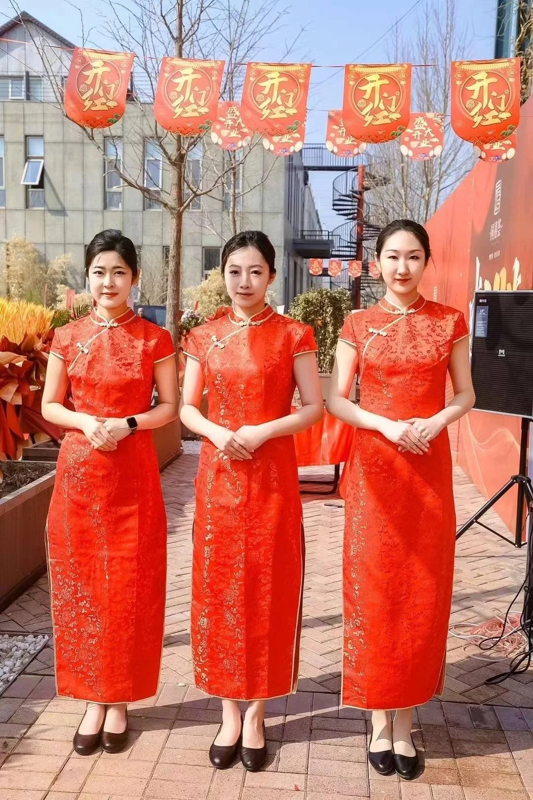 礼仪模特公司-展会志愿者-派发传单-活