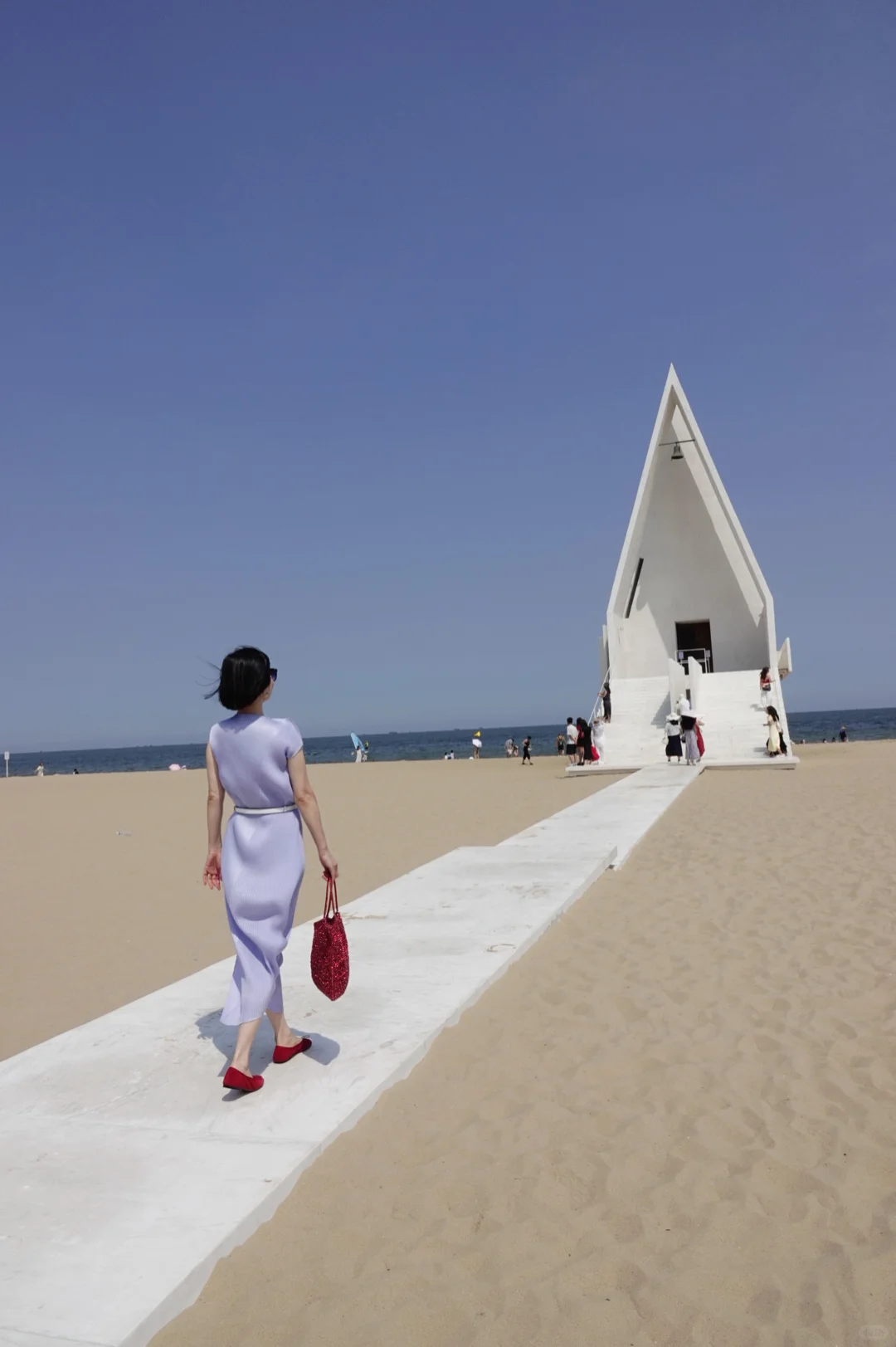 55岁的我在海边时穿了什么-第二天