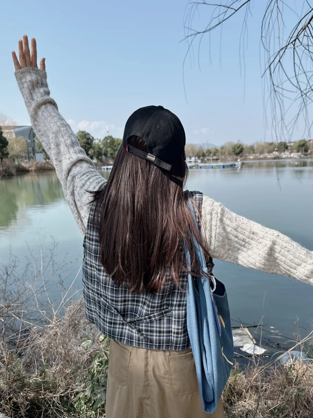 视察我司产业中??