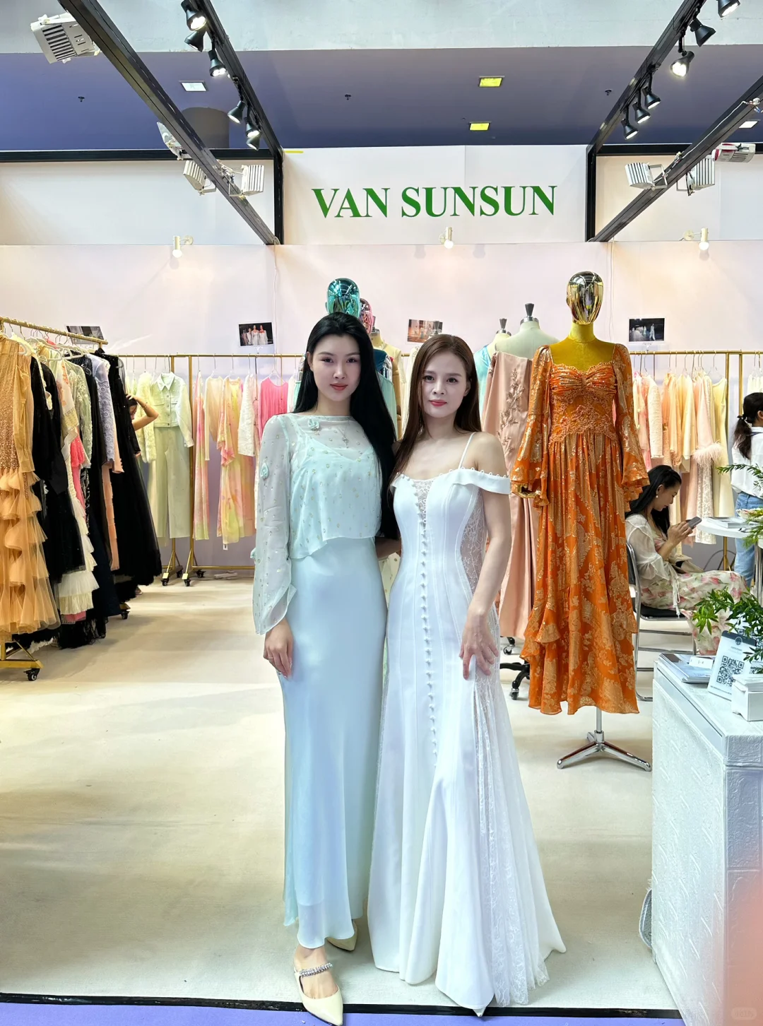 看展 潜入灵魂时尚星河