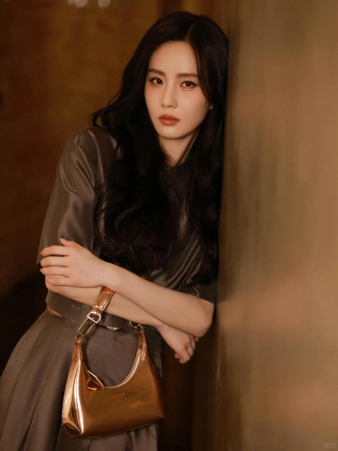 刘诗诗的“微醺妆”时尚大片，眼神迷离模样一