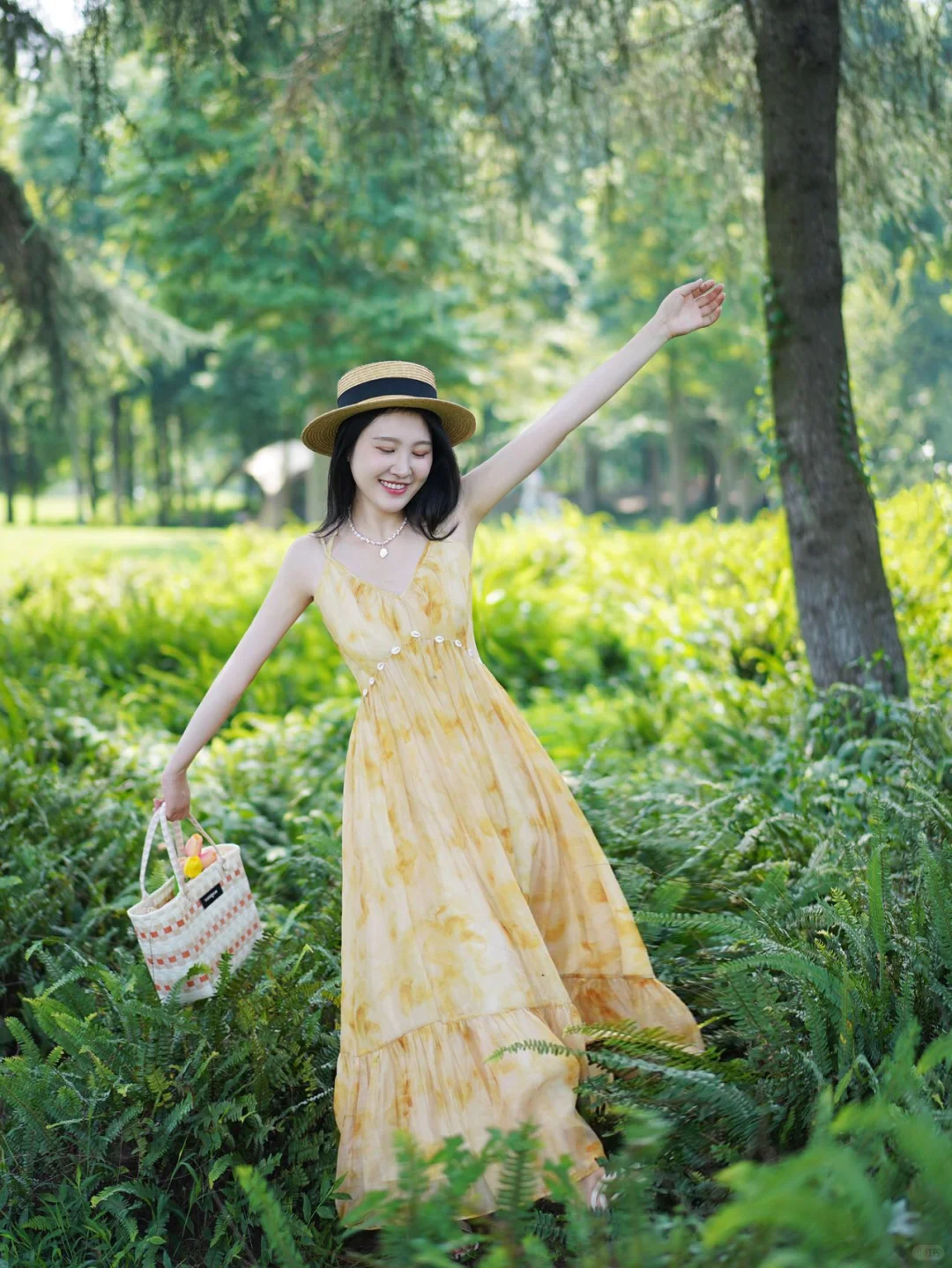 度假仙气吊带裙～带着阳光☀️去旅行