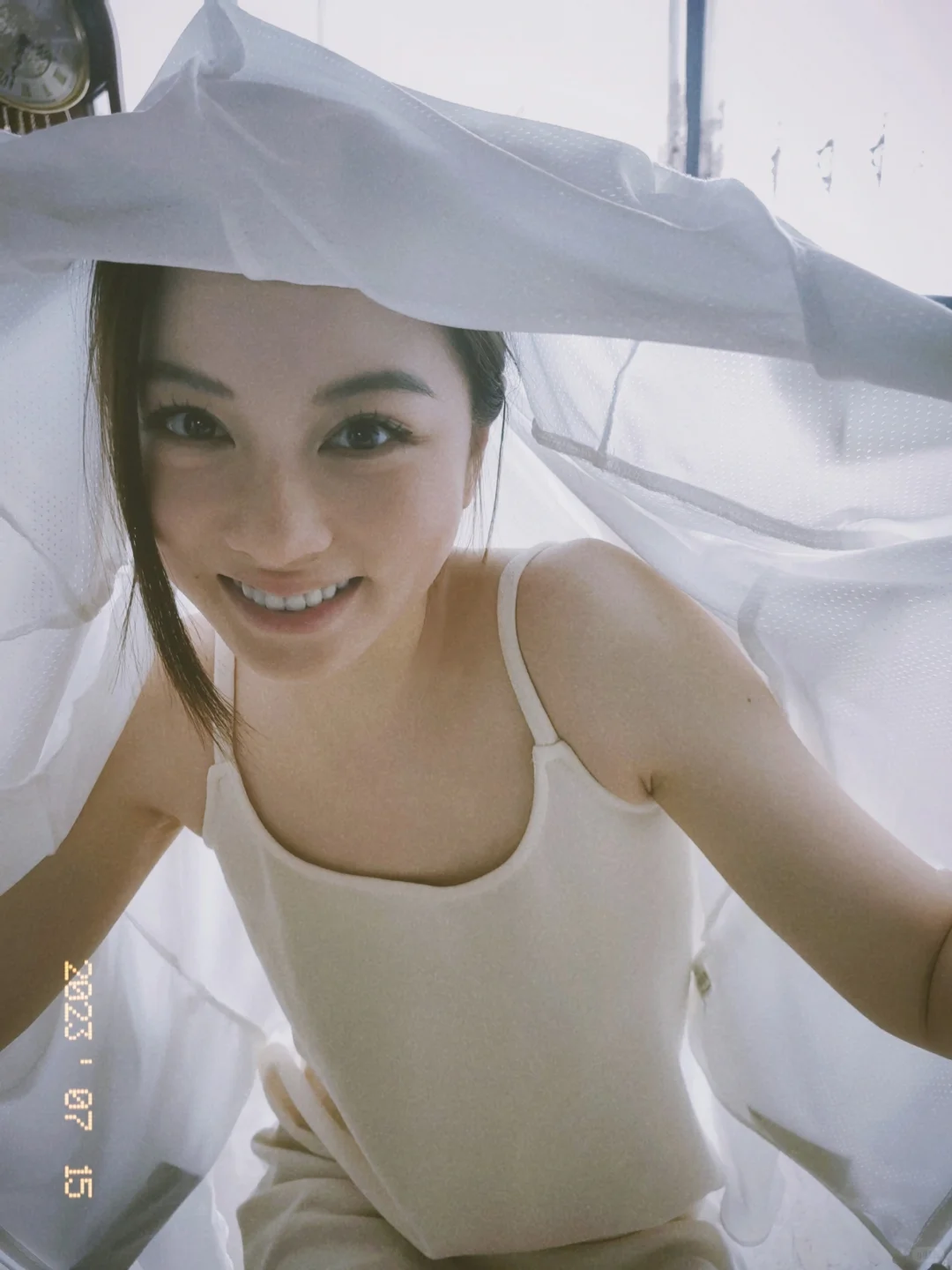 30+美少妇宅家胶卷风自拍