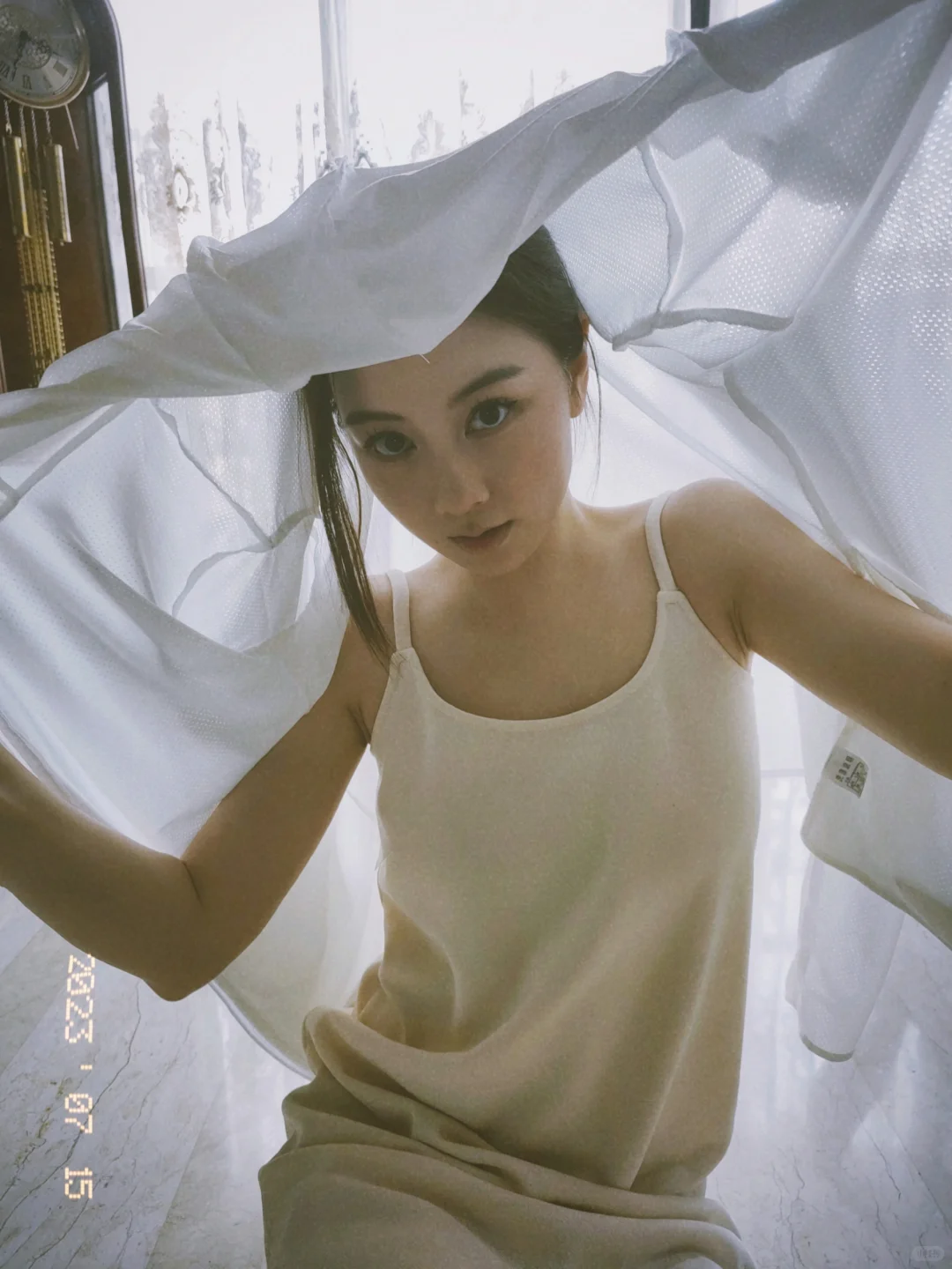 30+美少妇宅家胶卷风自拍