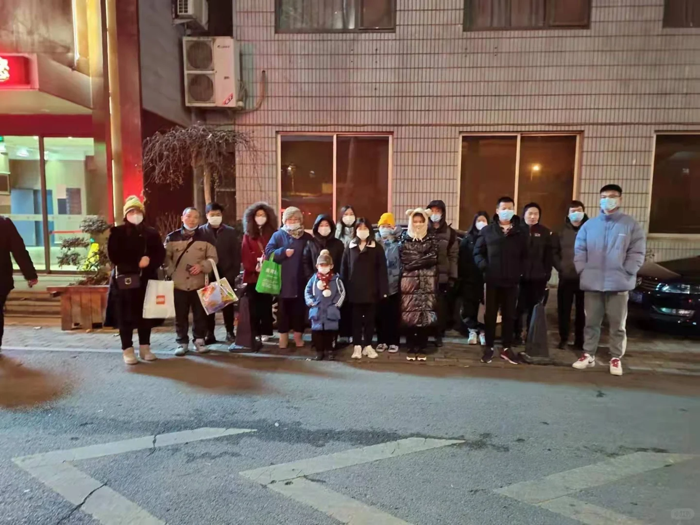 石家庄开会员工充场-拍视频照片充场-展