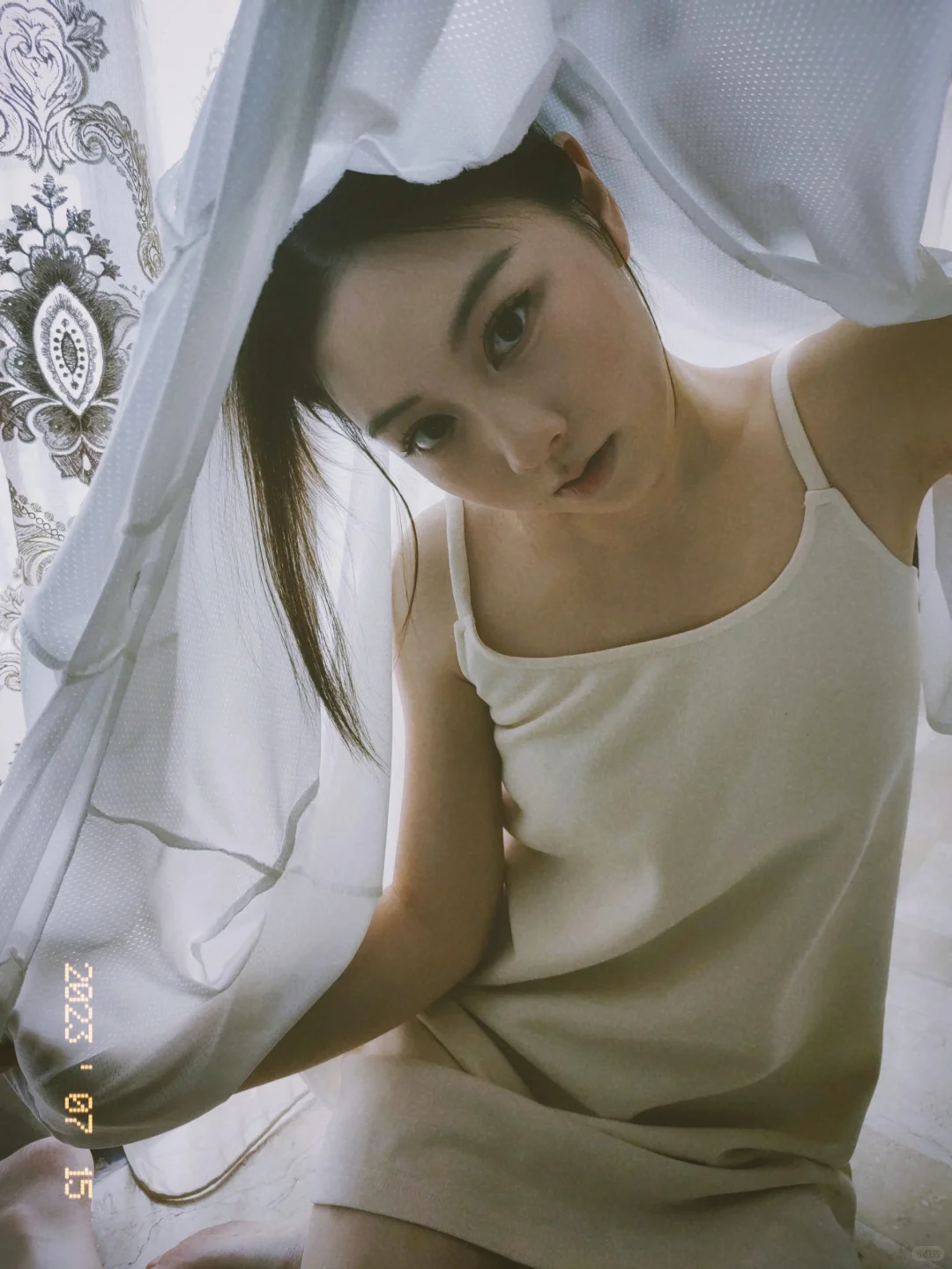 30+美少妇宅家胶卷风自拍