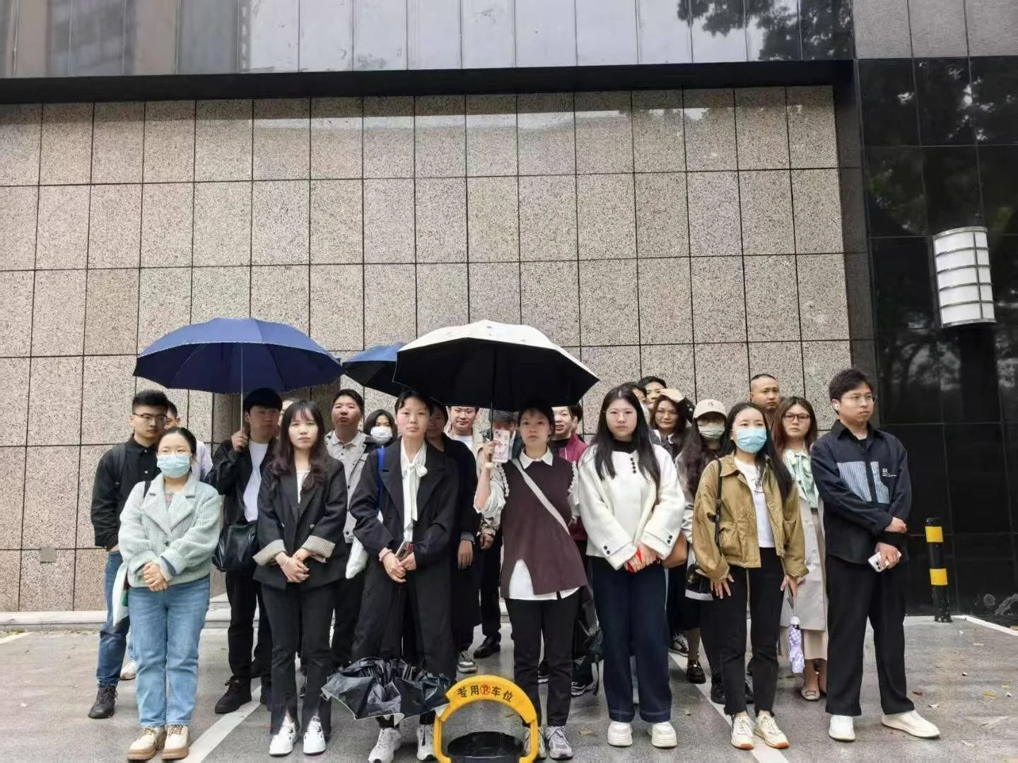 石家庄开会员工充场-拍视频照片充场-展