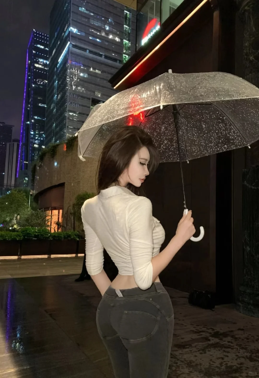 少妇 雨夜摄影 好累！！！