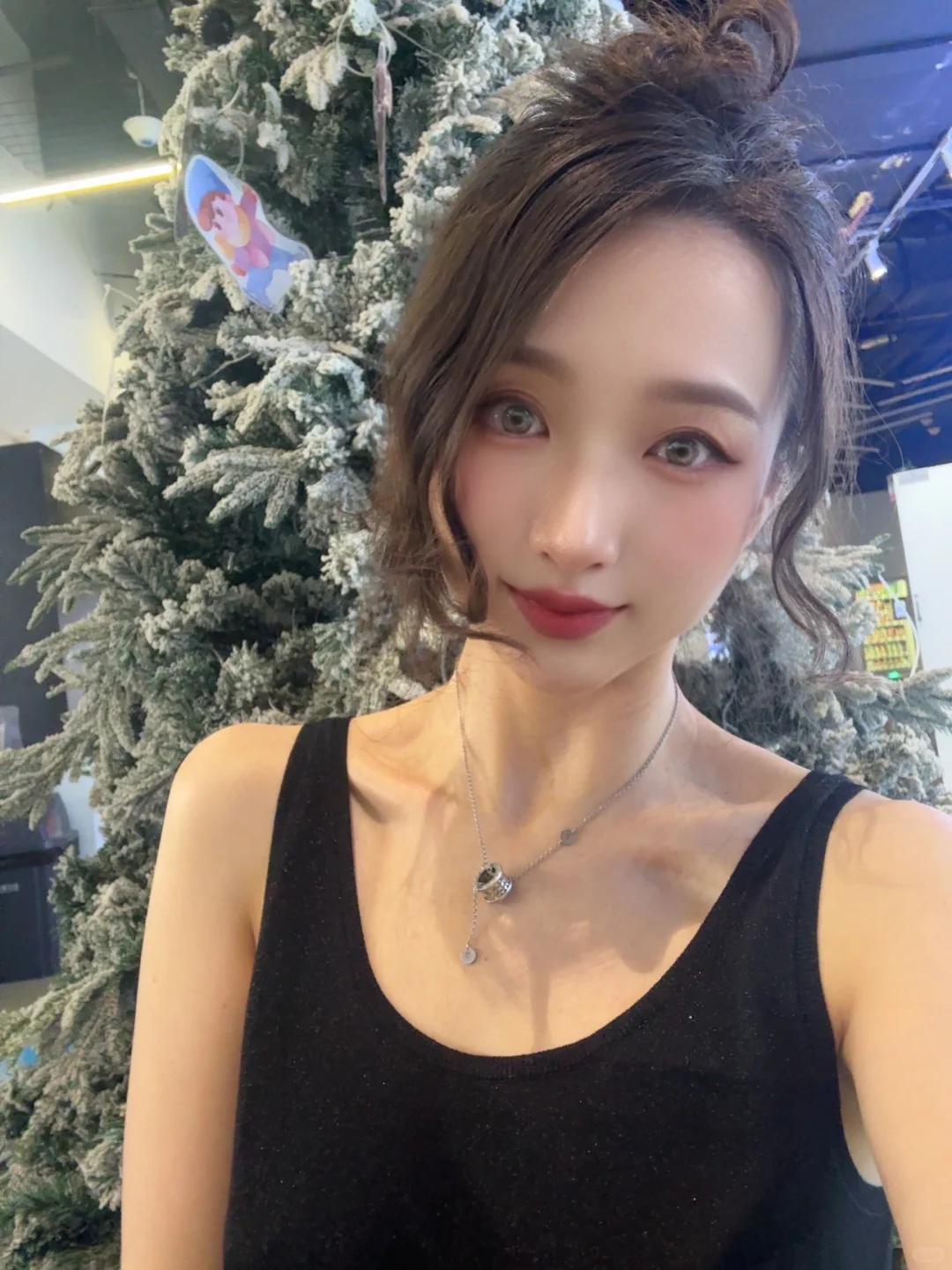 当然要拍照记录啊 又不会永远年轻