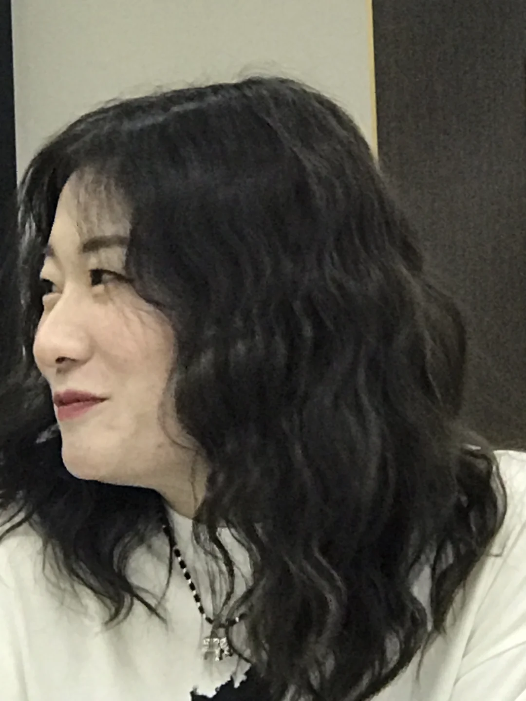 今天我的舅妈格外美丽