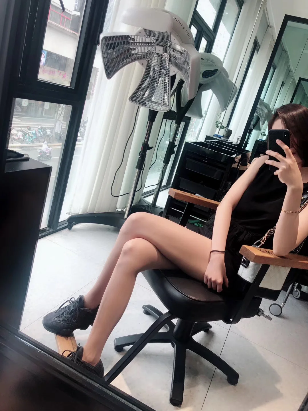 长得一般，但身材绝了?