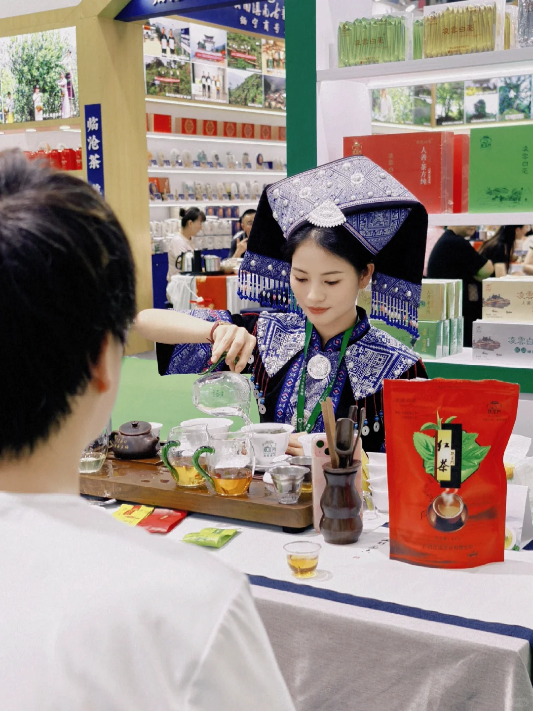 品茶逛吃深圳茶博会