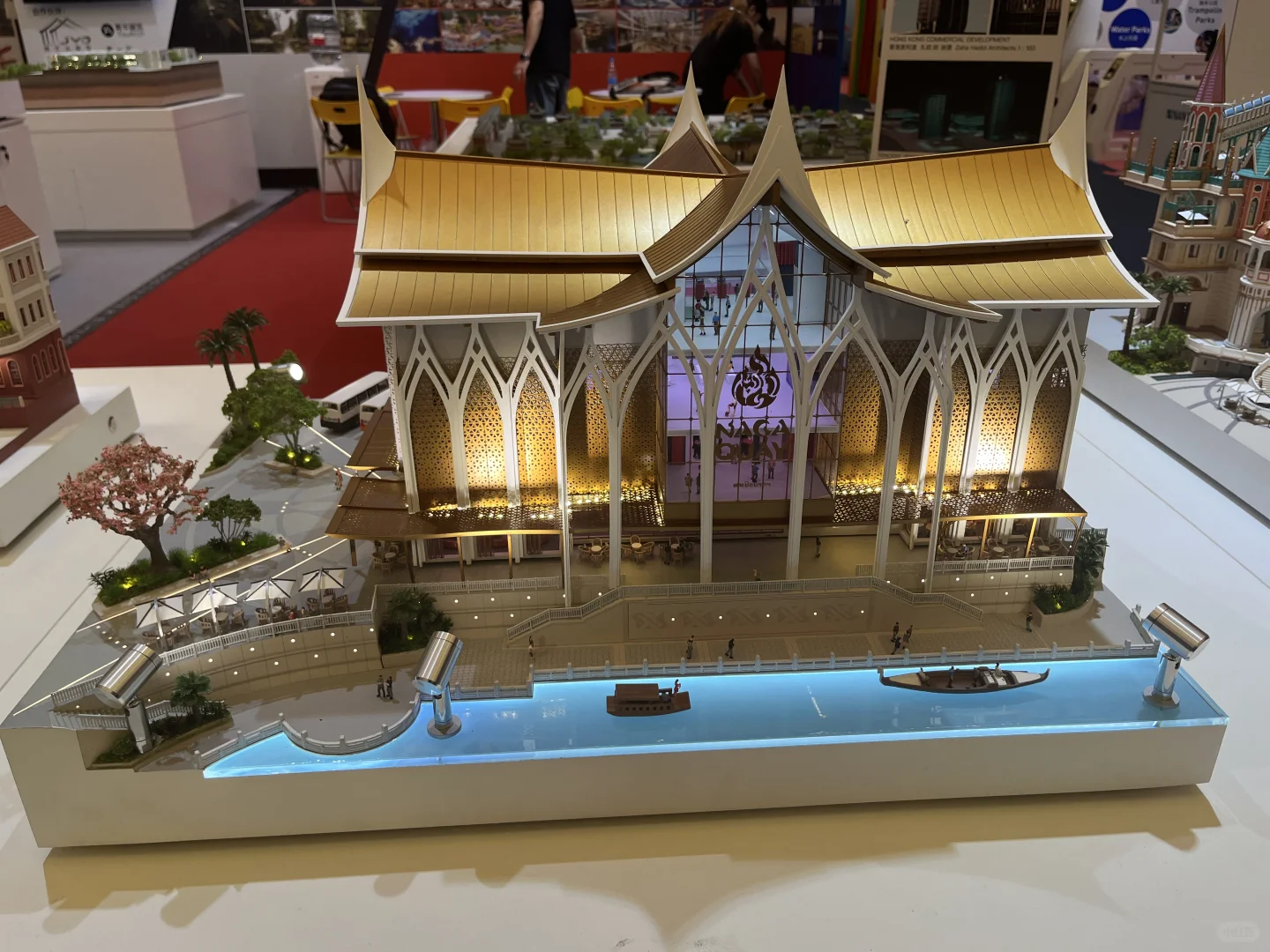 上海新国际博览中心