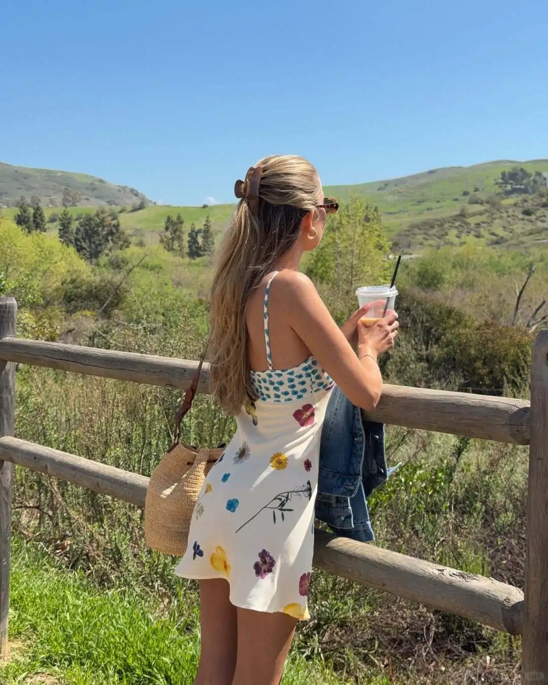 跟着ins博主学穿搭｜美式甜心辣妹穿搭?