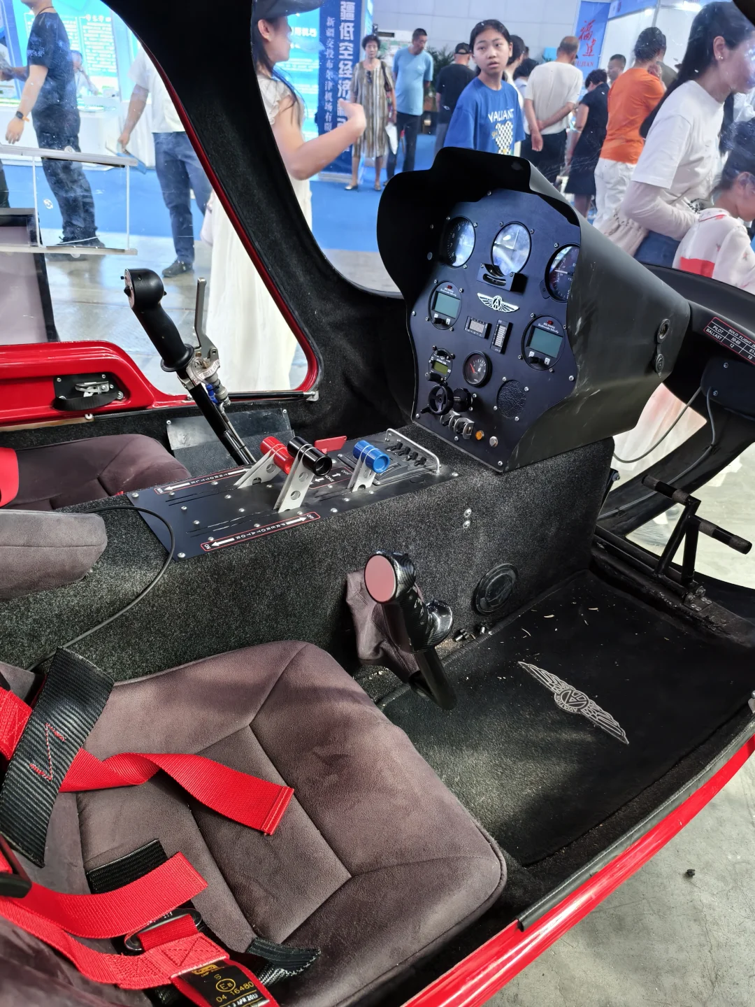 亚欧博览会上的真实体验女生请划走