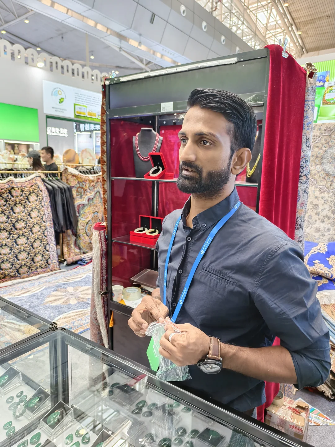 亚欧博览会上的真实体验女生请划走