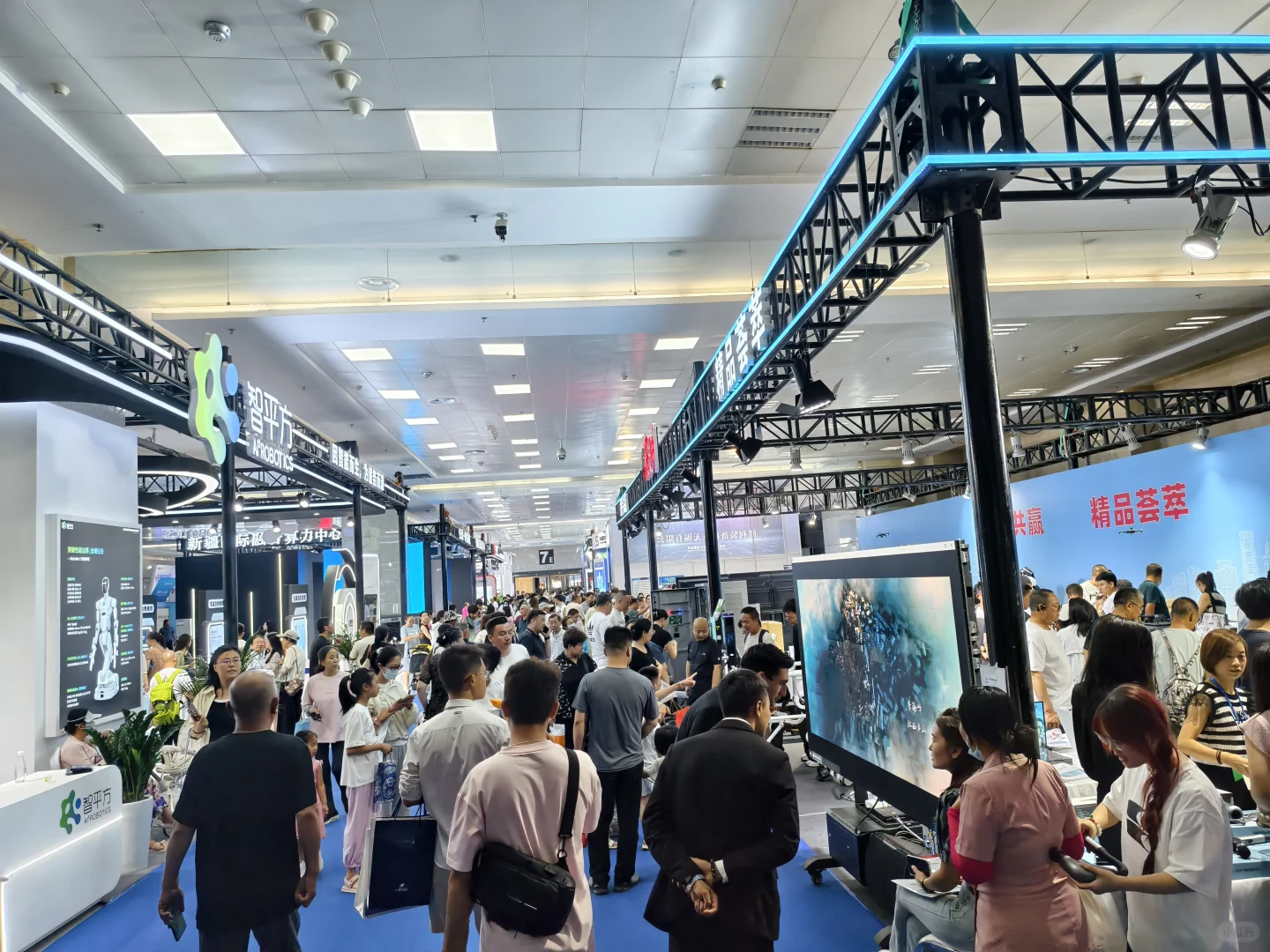 亚欧博览会上的真实体验女生请划走