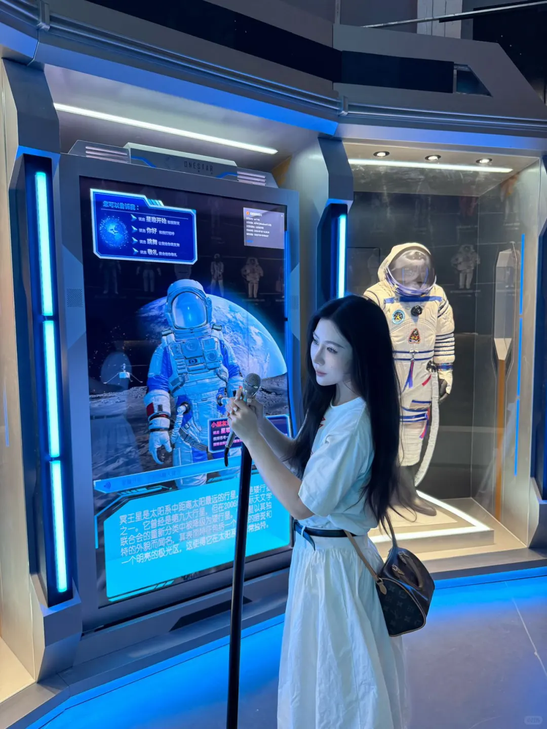 济南避暑好去处！航天展带你探索天上奥秘✌️