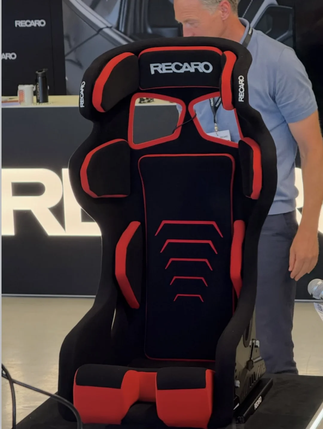 RECARO在意大利新款发布，POLE更新换代！
