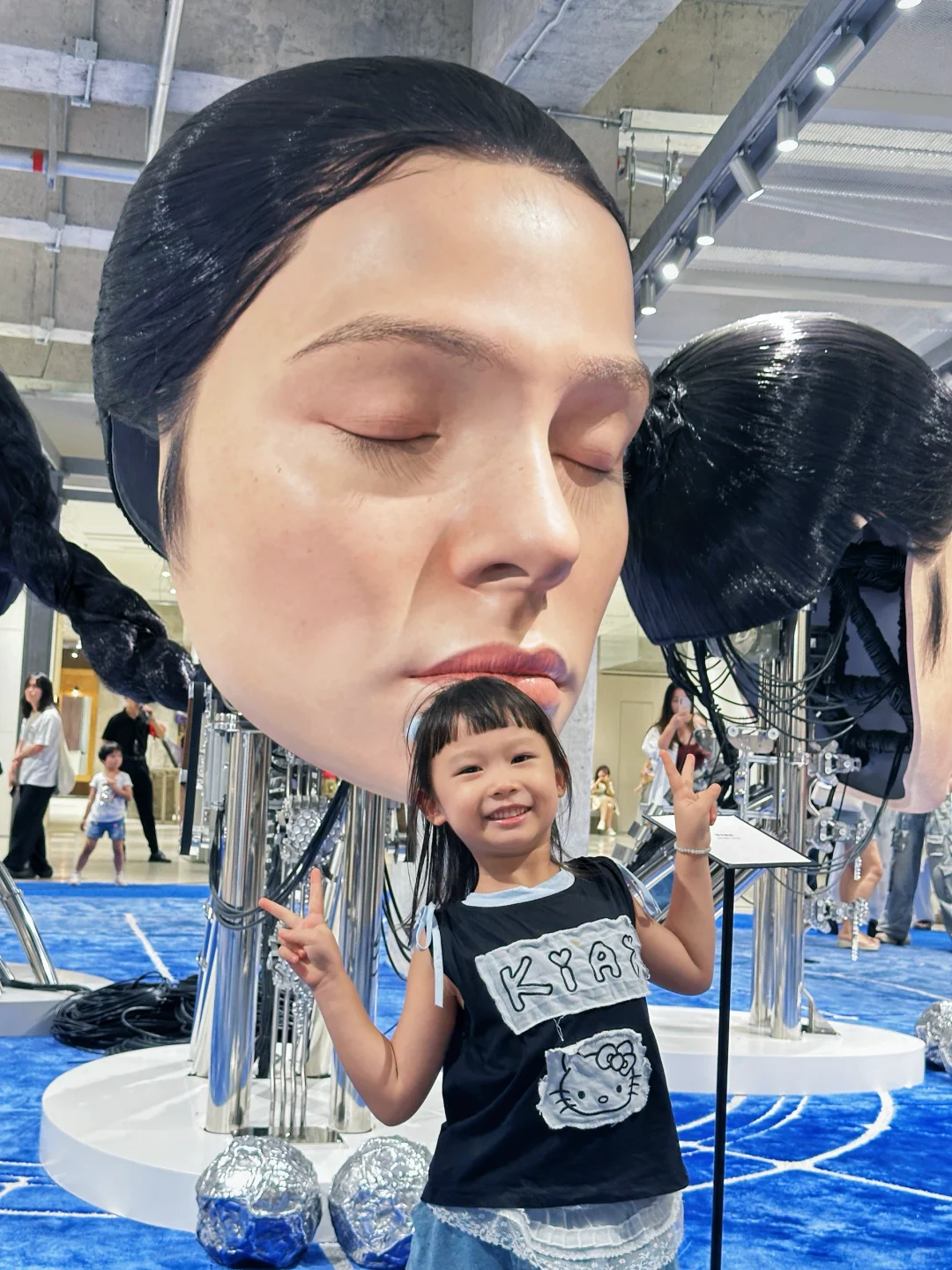 末班车巨人展，不是展，人是巨