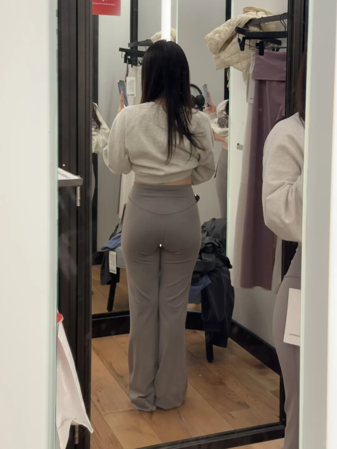 谁来帮我选条lulu裤子