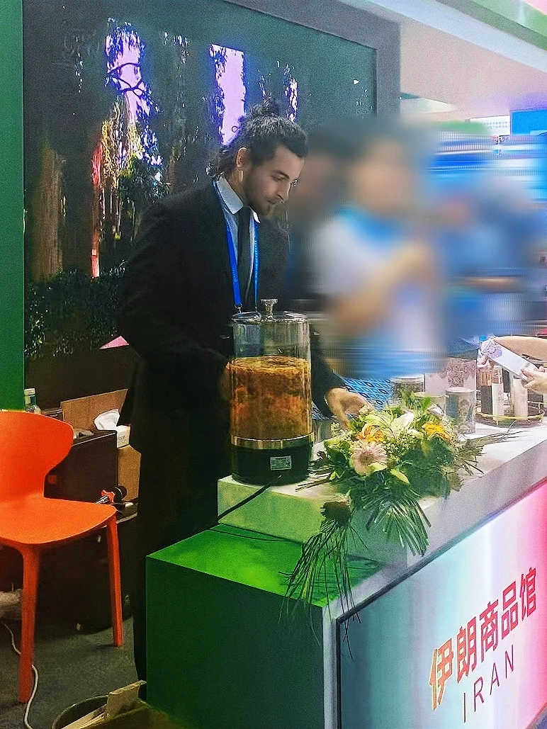 亚欧博览会伊朗小哥