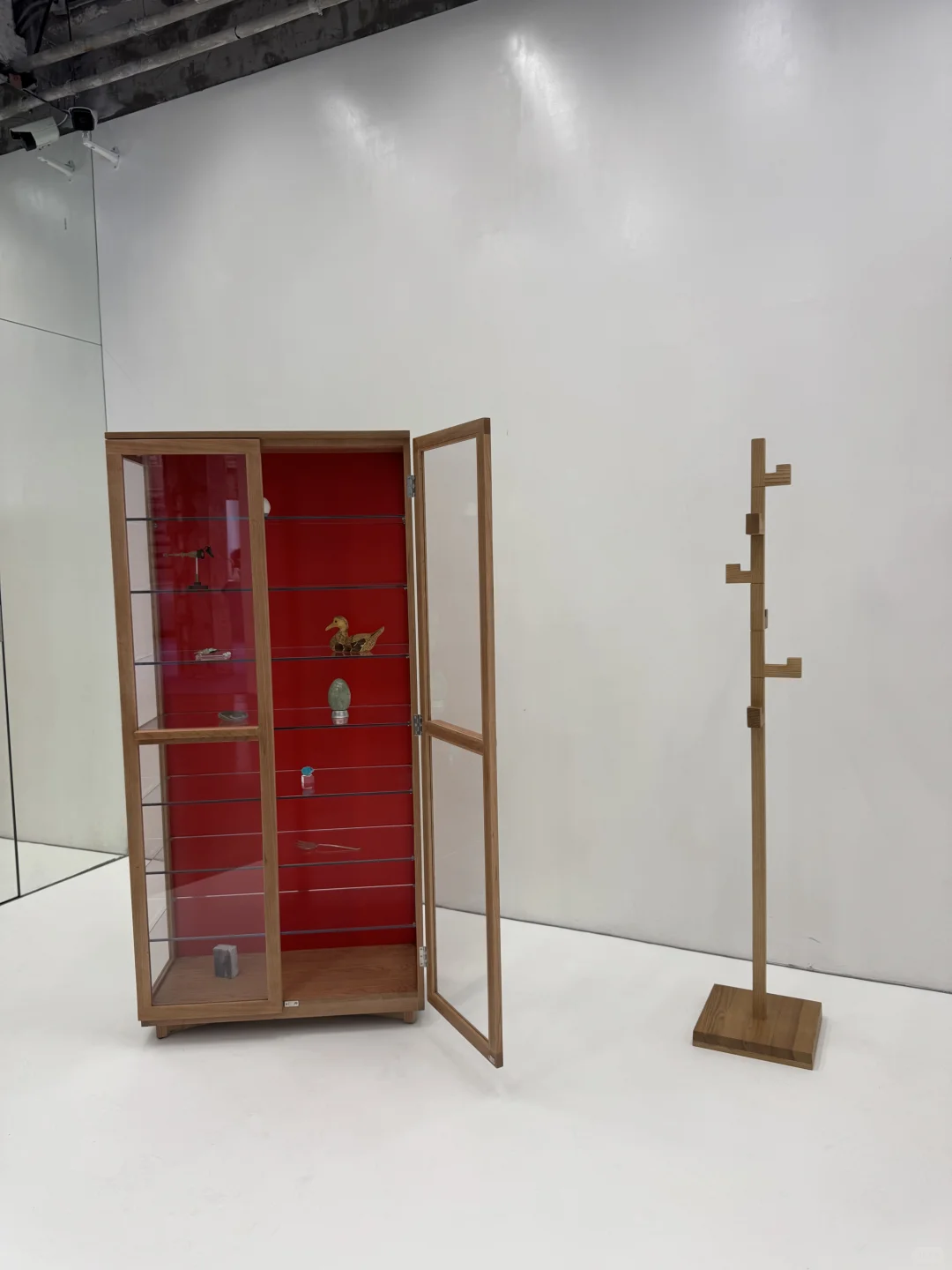 隔水相望的设计展