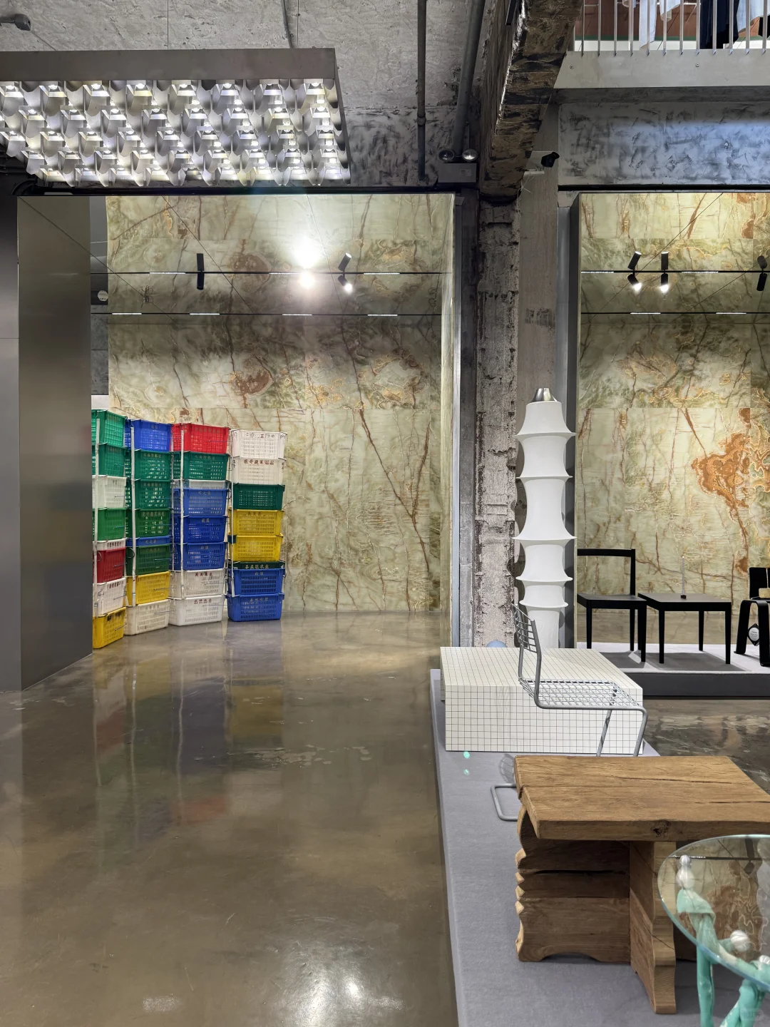 隔水相望的设计展