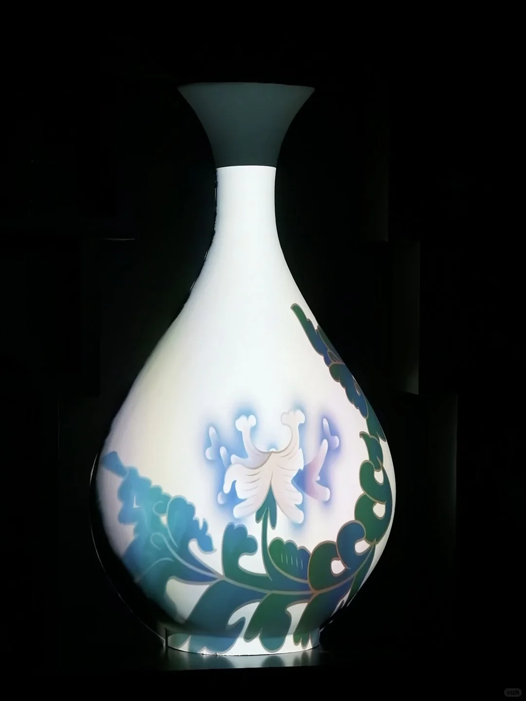 在文博会被老爷爷夸大方又得体