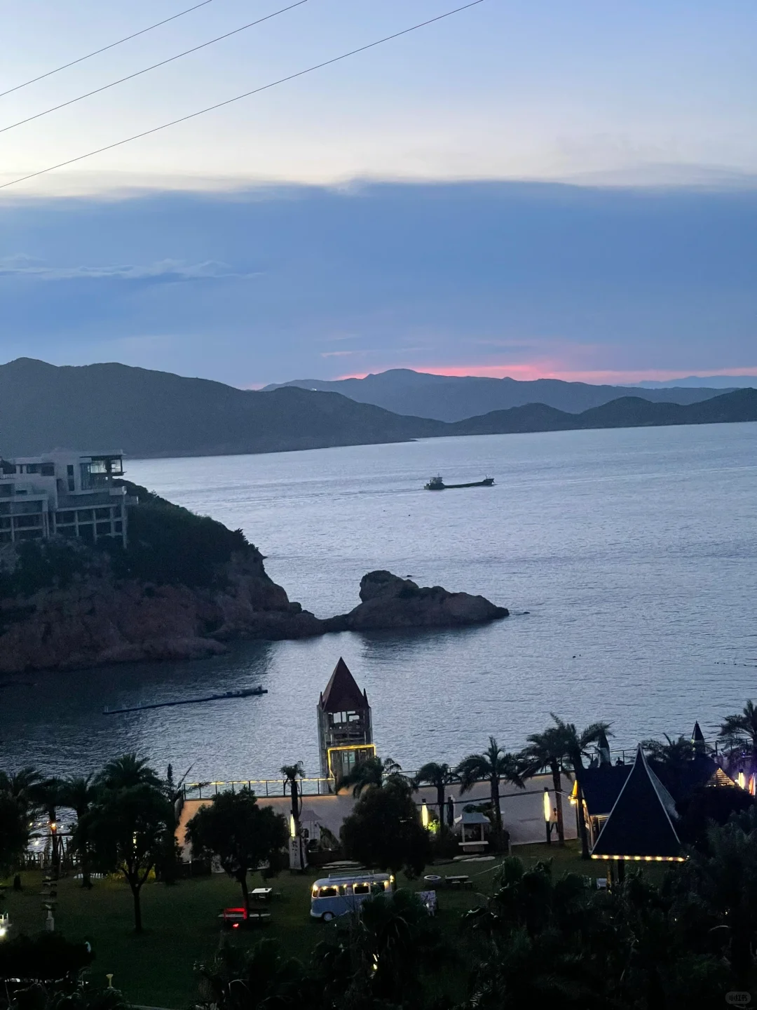 《燃爆洞头！一场艺术与海岛的“热恋”》