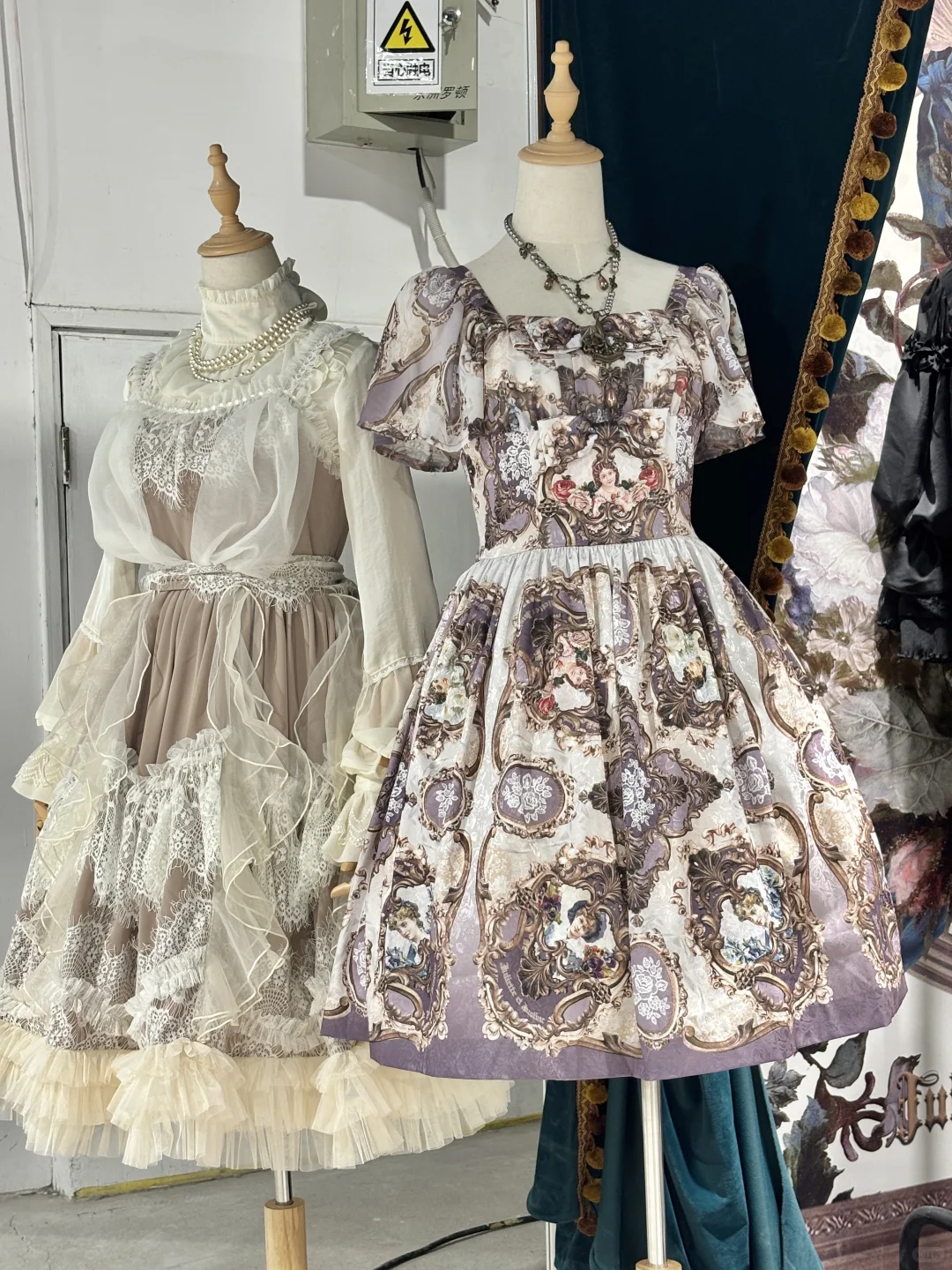 诺亚设计展拍的一些漂亮衣服跟搭配物