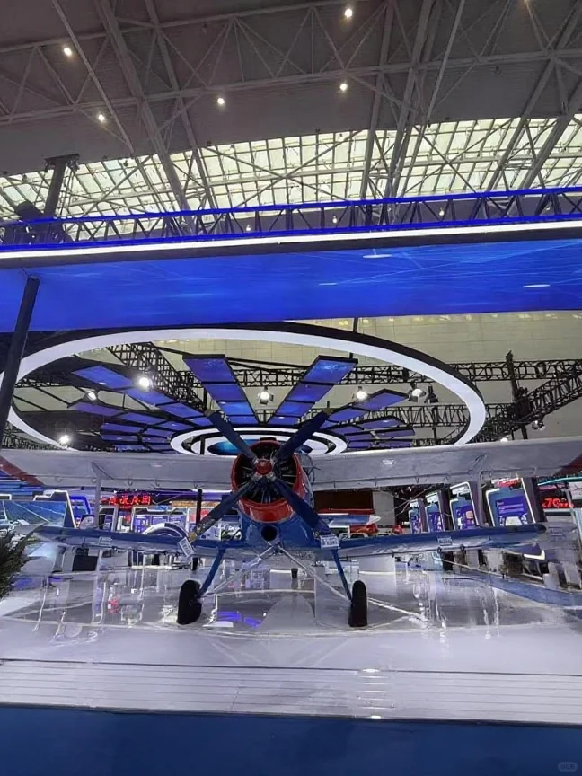 亚欧博览会｜偶遇的篮球场